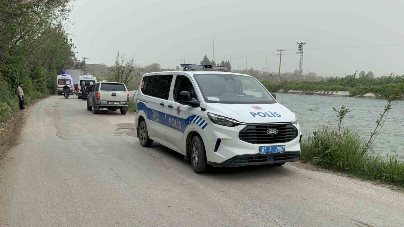 Sulama kanalına giren çocuk kayboldu, yakınları gözyaşı döktü
