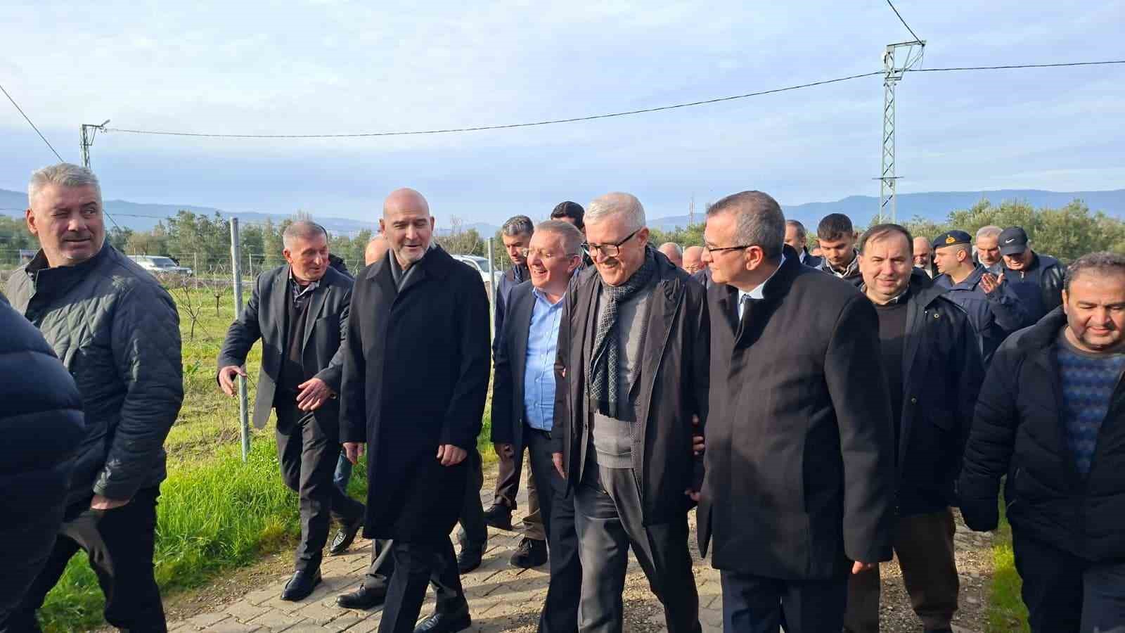 Süleyman Soylu, başdanışmanı Harun Akın’ın ağabeyinin cenazesine katıldı
