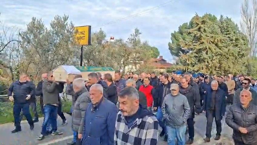 Süleyman Soylu, başdanışmanı Harun Akın’ın ağabeyinin cenazesine katıldı

