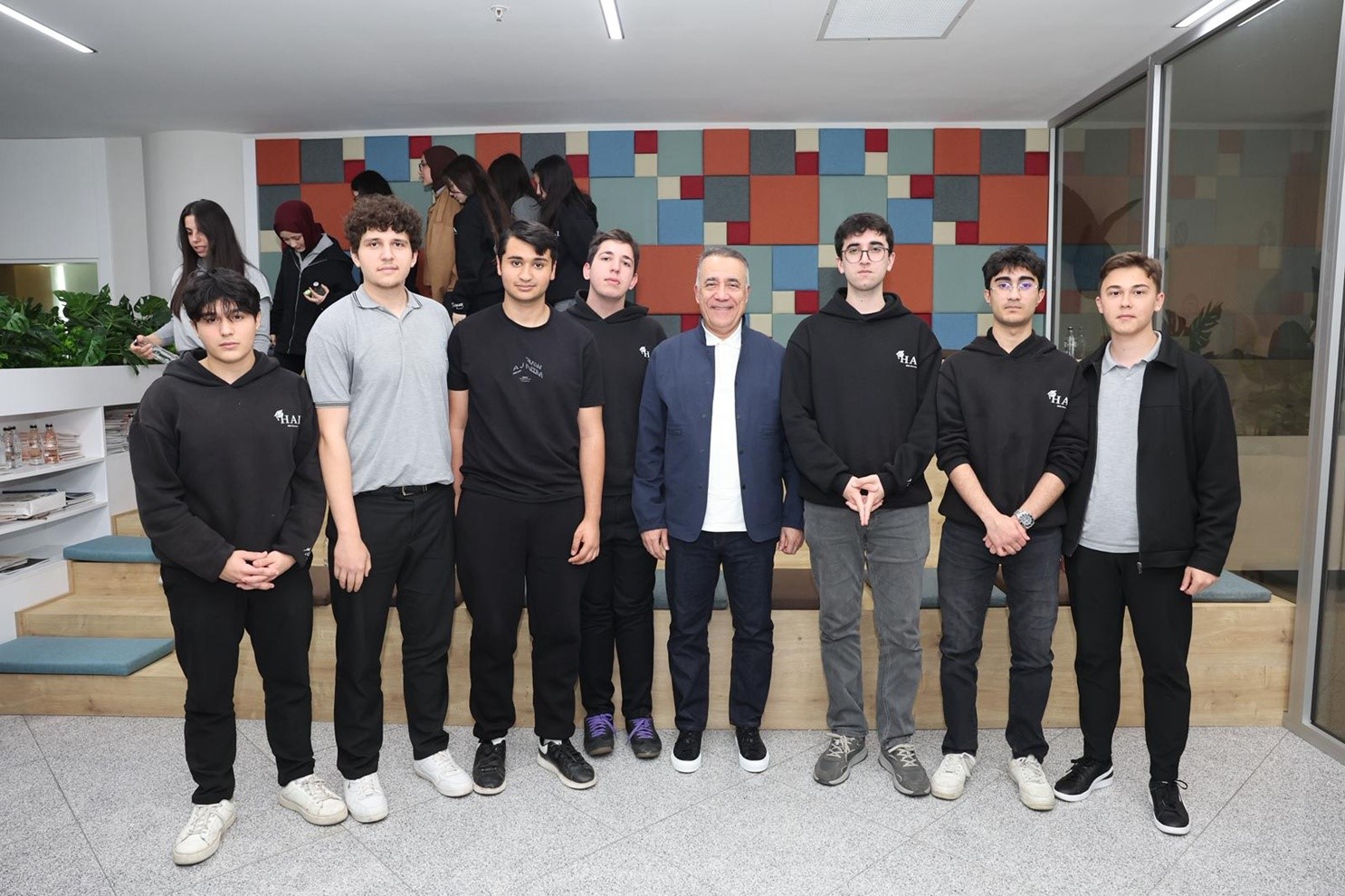 Sultangazi Belediye Başkanı Abdurrahman Dursun, gençlerle bir araya geldi
