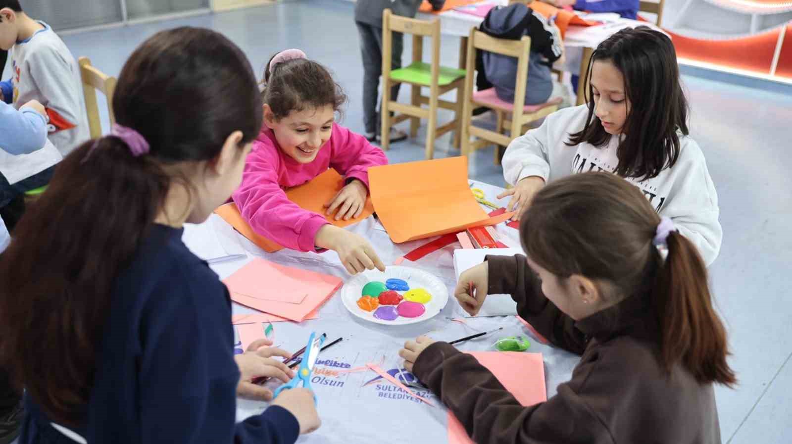 Sultangazi Belediyesi Çocuk Kütüphanesi’ne büyük ilgi
