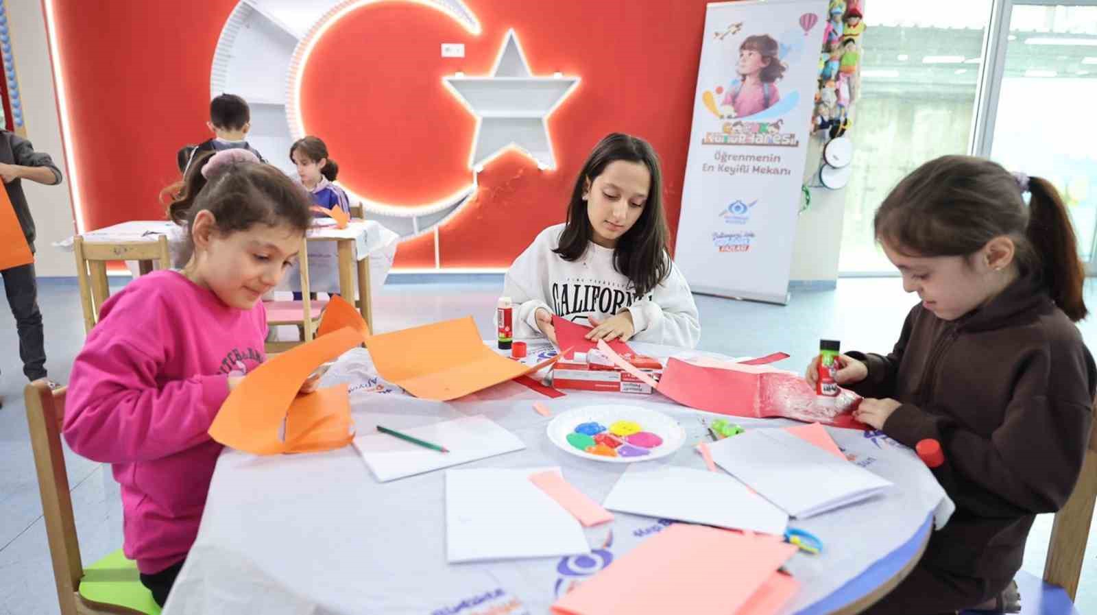 Sultangazi Belediyesi Çocuk Kütüphanesi’ne büyük ilgi
