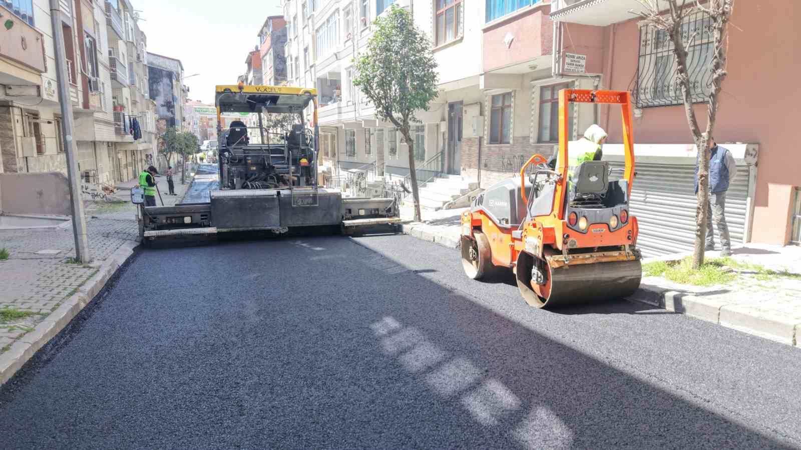 Sultangazi’de asfalt çalışmaları sürüyor
