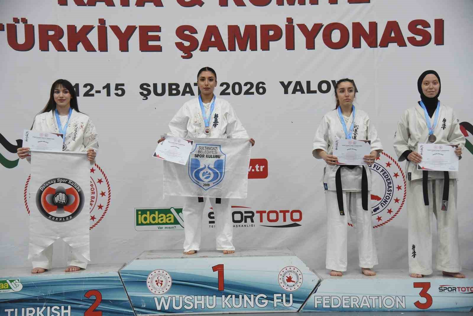 Sultangazili sporculardan altın başarı, bir turnuva 5 birincilik
