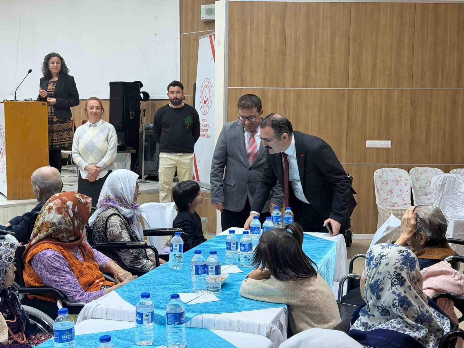 Sultanhisar’da Yaşlılara Saygı Haftası programı düzenlendi
