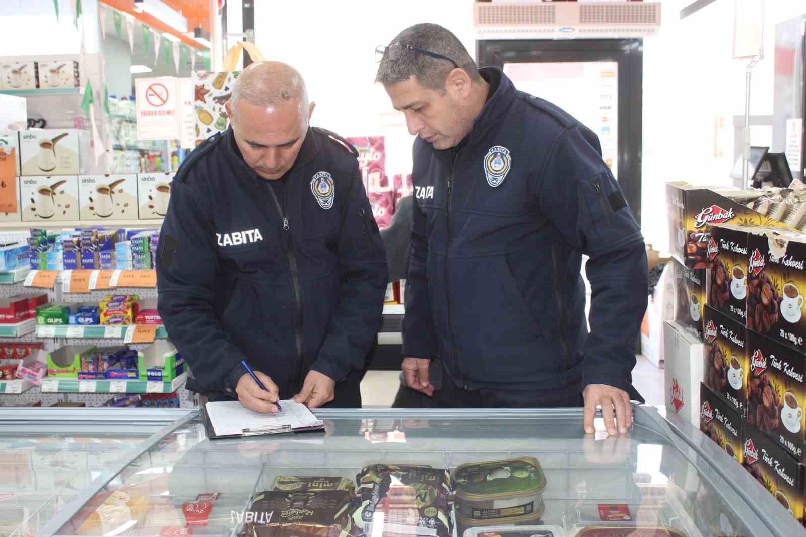 Sultanhisar’da zabıta ekipleri marketleri denetledi
