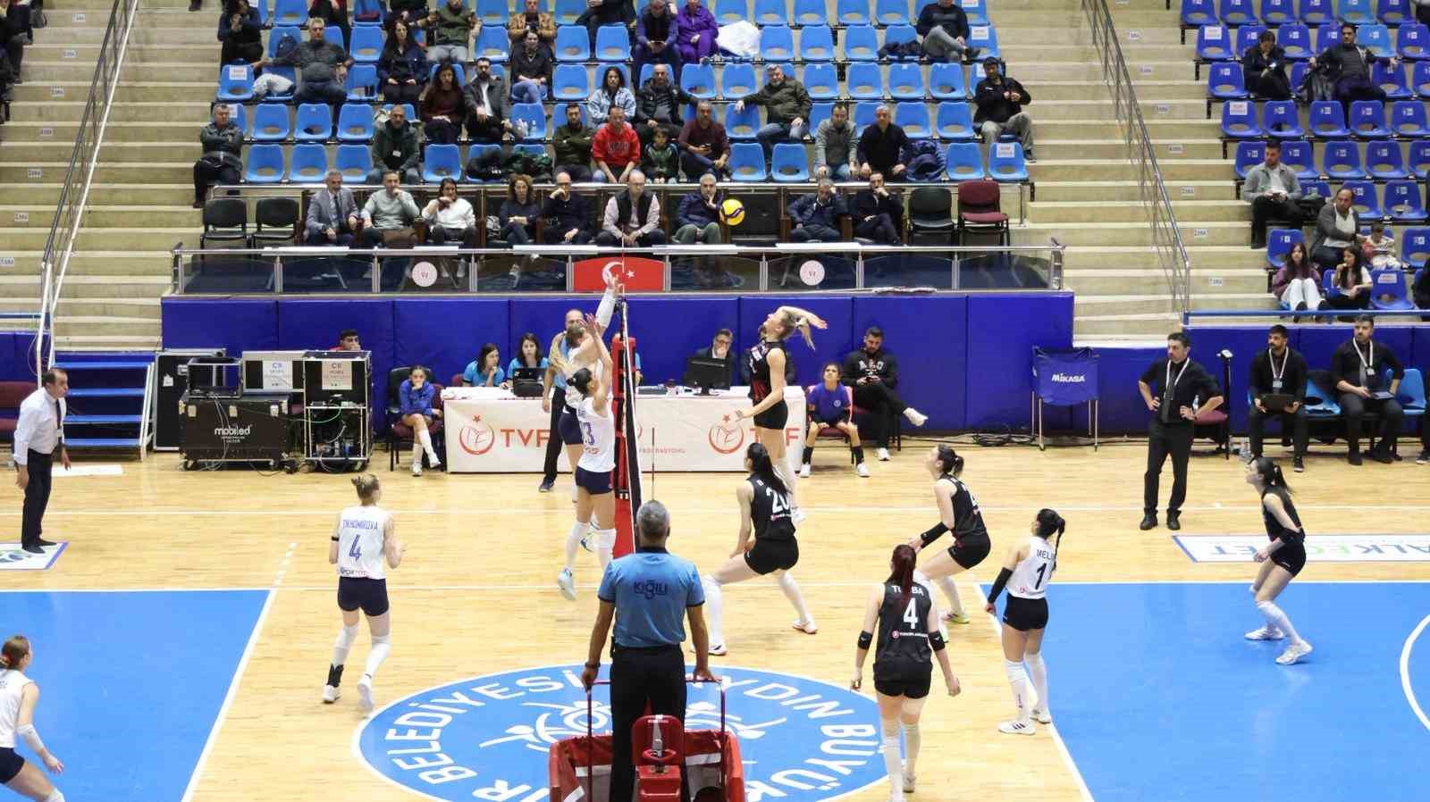 Sultanlar Ligi: Aydın Büyükşehir Belediyespor: 0 - Fenerbahçe: 3
