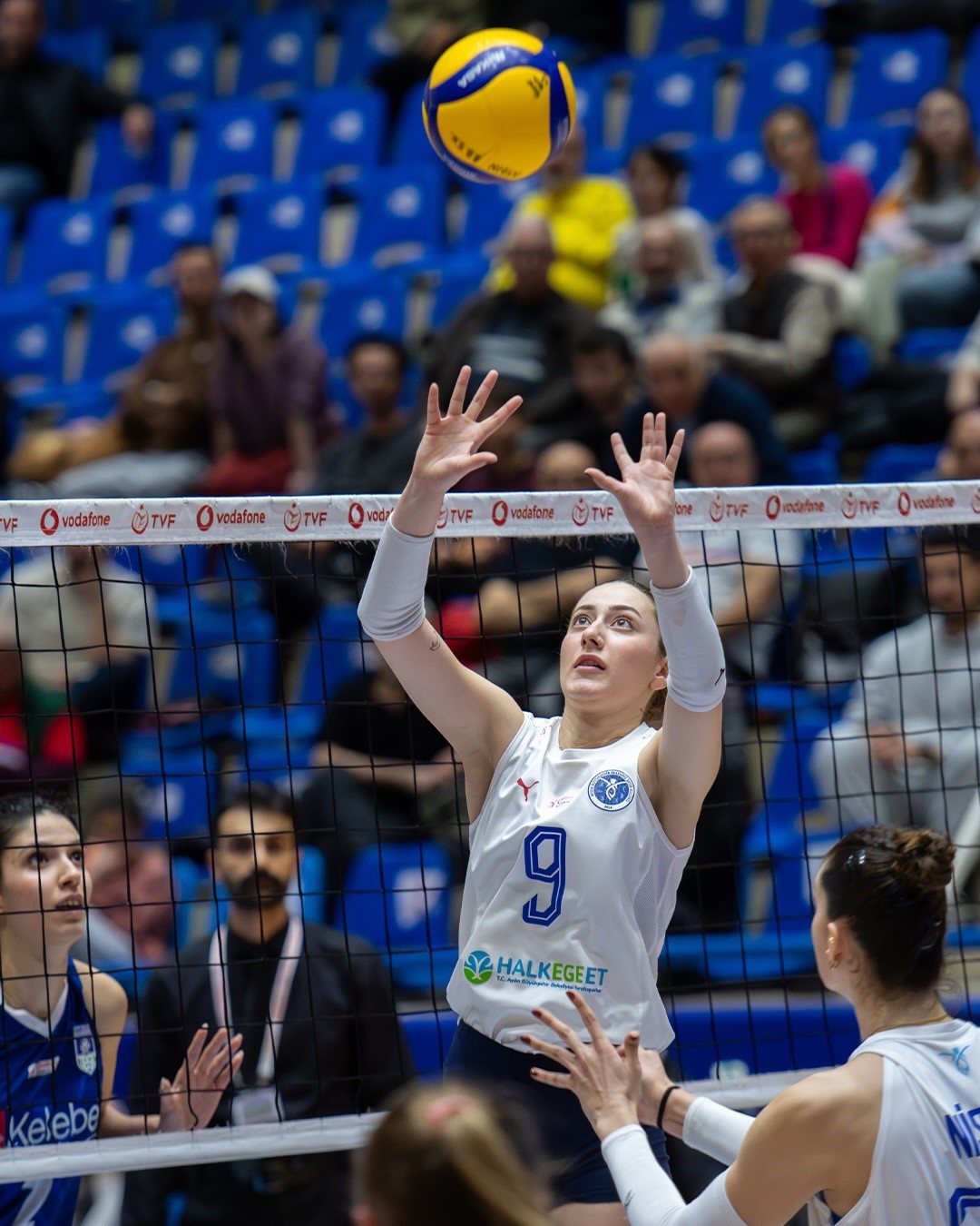 Sultanlar Ligi: Aydın Büyükşehir Belediyespor: 2 - Bahçelievler Belediyespor: 3
