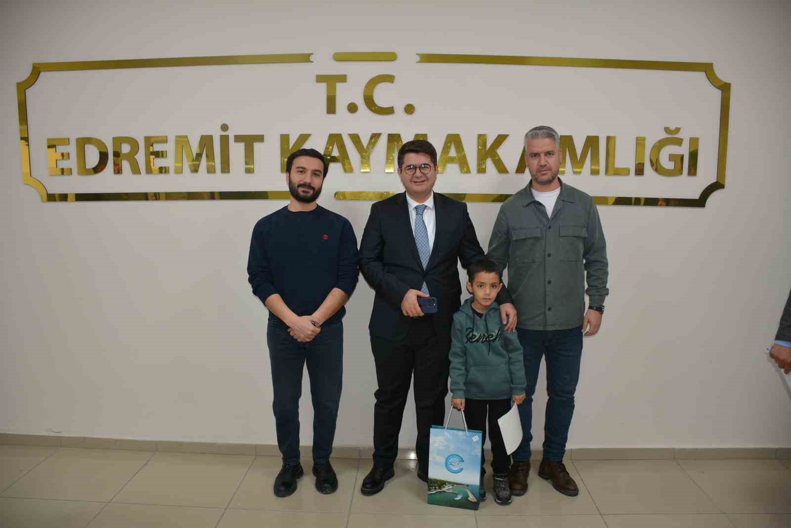 Süphan İlkokulu öğrencisi ‘Kitap Van’ projesinde ilçe birincisi oldu
Süphan İlkokulu öğrencisi ‘Kitap Van’ projesinde ilçe birincisi oldu