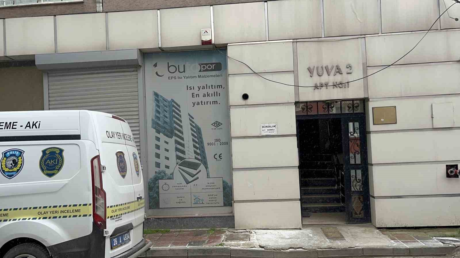 Şüpheli şekilde ölen kadının camdan atlayan kocası: "Sahurda balık yiyip ayran içmiştik ondan zehirlenmiş olabilir"
