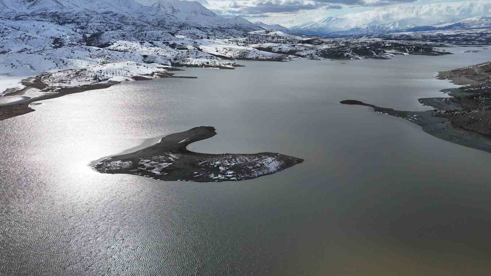 Sürgü Barajı’nda su seviyesi yüzde 60’a yaklaştı
