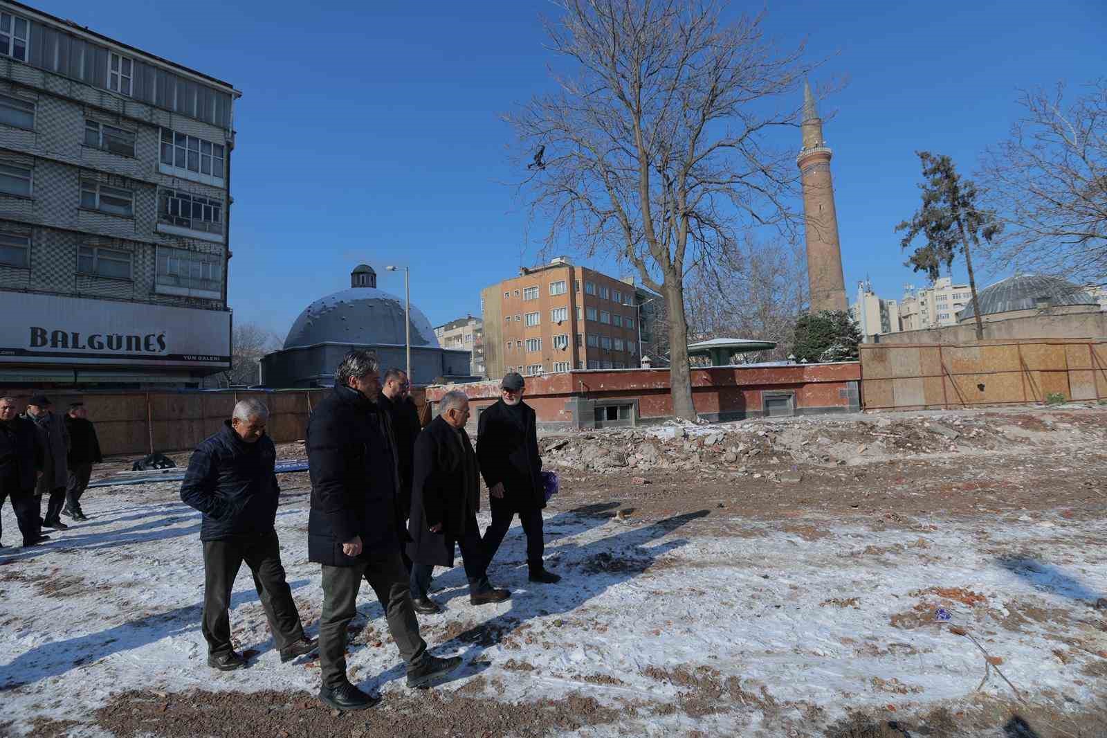 Suriçi Camikebir Kentsel Dönüşüm Projesi’ndeki çalışmalar yerinde incelendi
