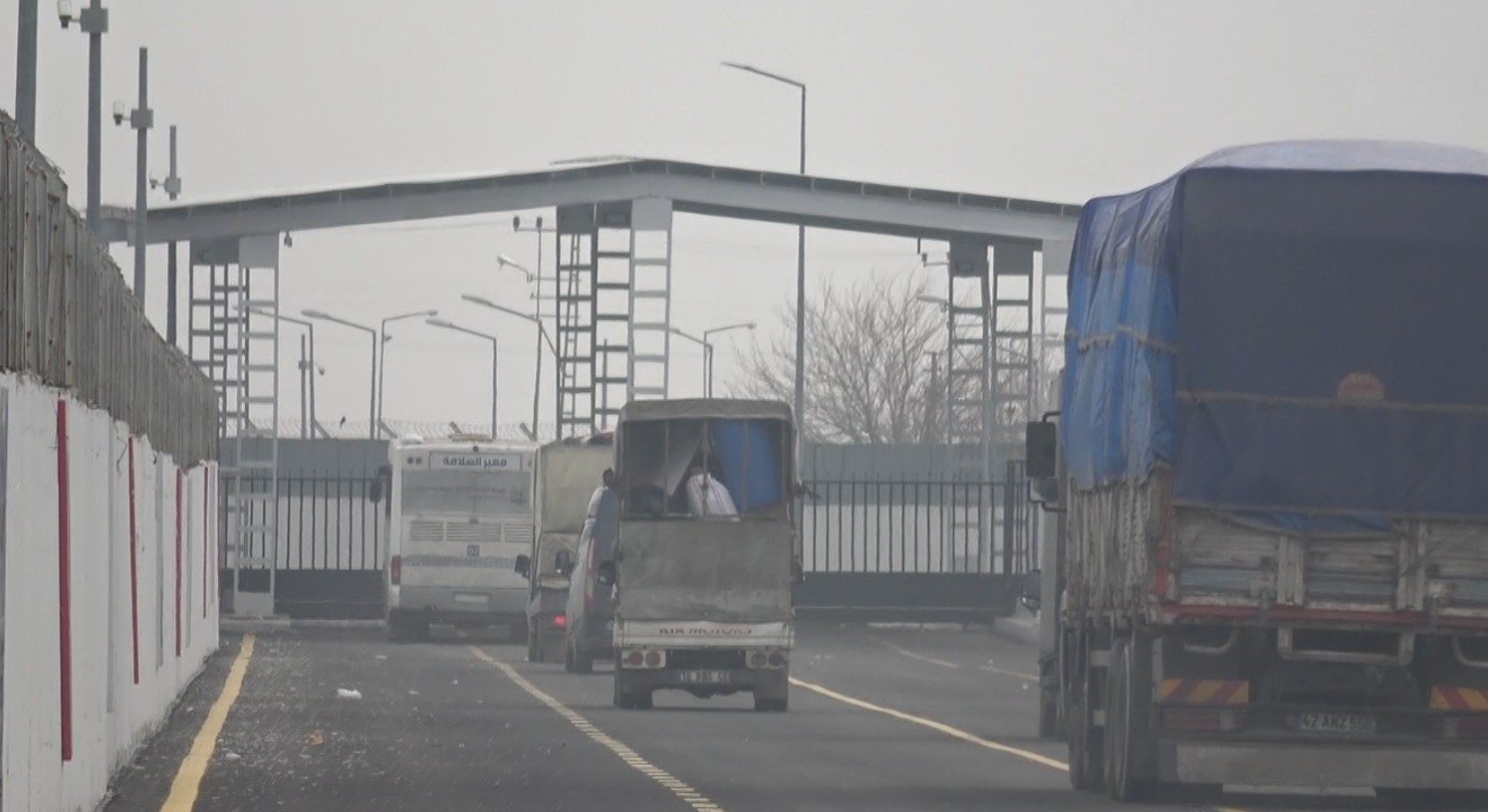 Suriyelilerin gönüllü geri dönüşü bayram öncesi de sürüyor
