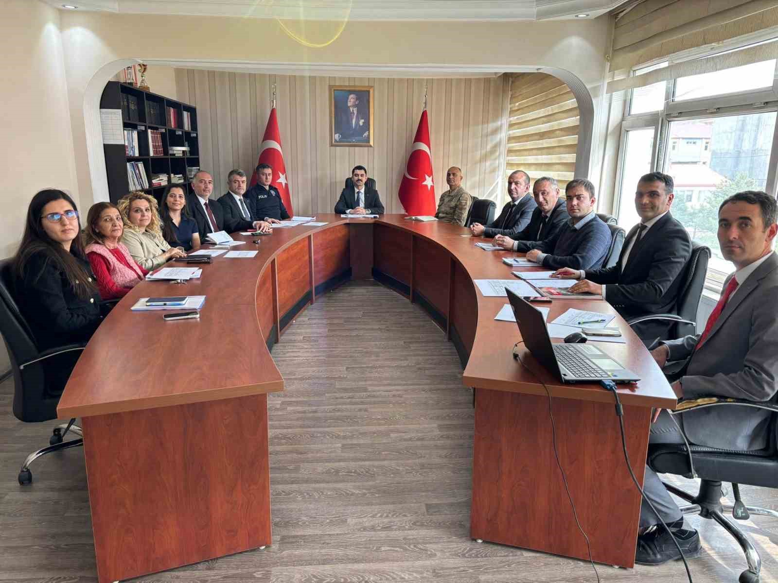 Susuz’da Kurum Amirleri Toplantısı düzenlendi
