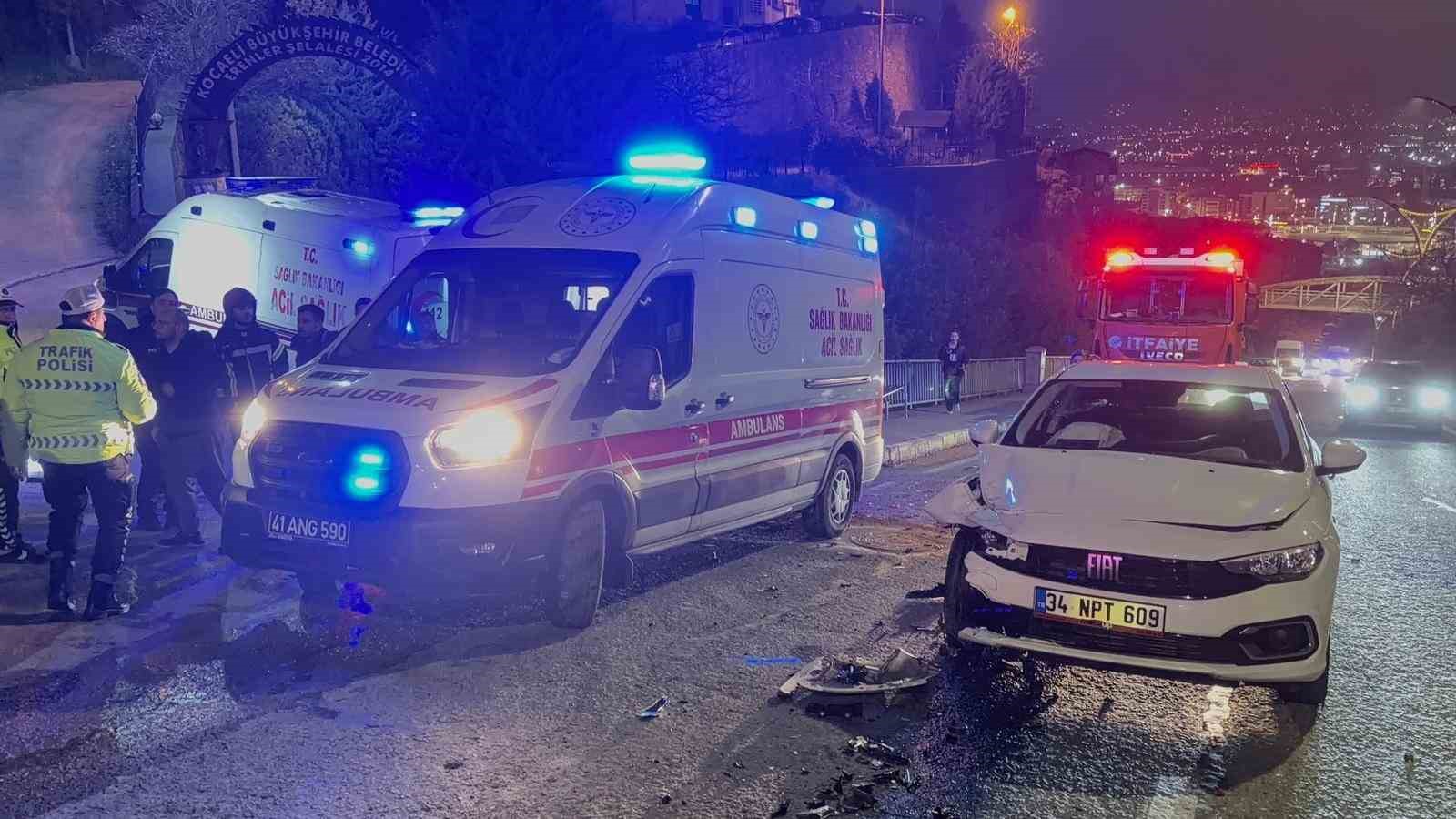 Takla atan otomobilde 2 kişi yaralandı, diğer sürücü kaçtı
