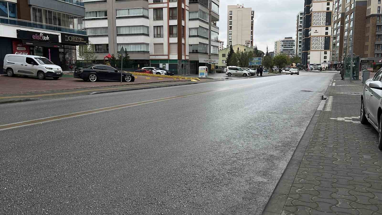 Taksi bisikletle çarpıştı: 1 yaralı
