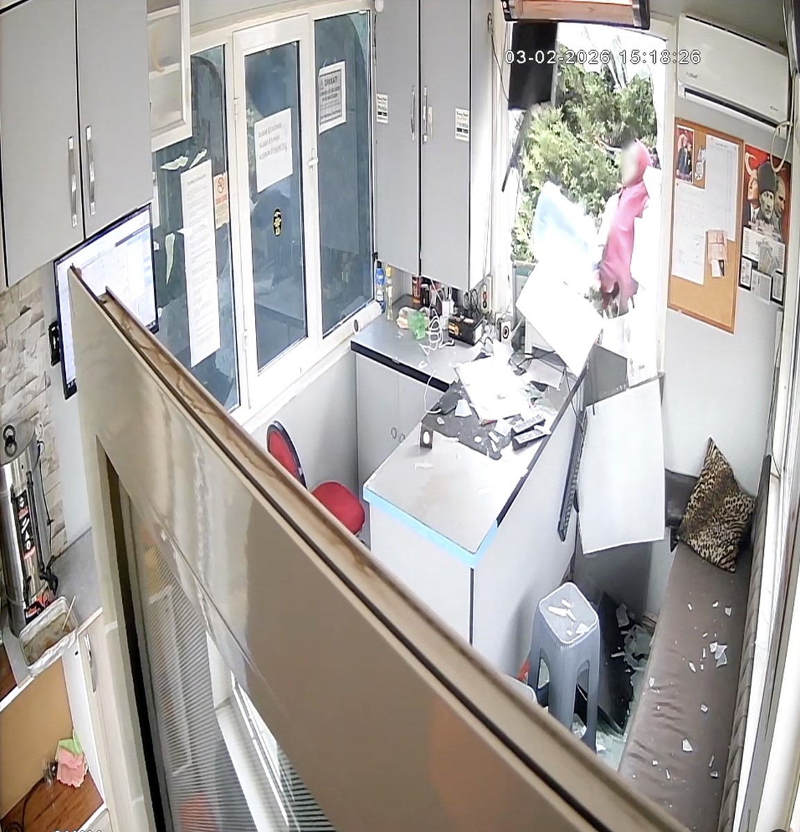 Taksi durağında dehşet anları: Güvenlik kamerası görüntüleri ortaya
