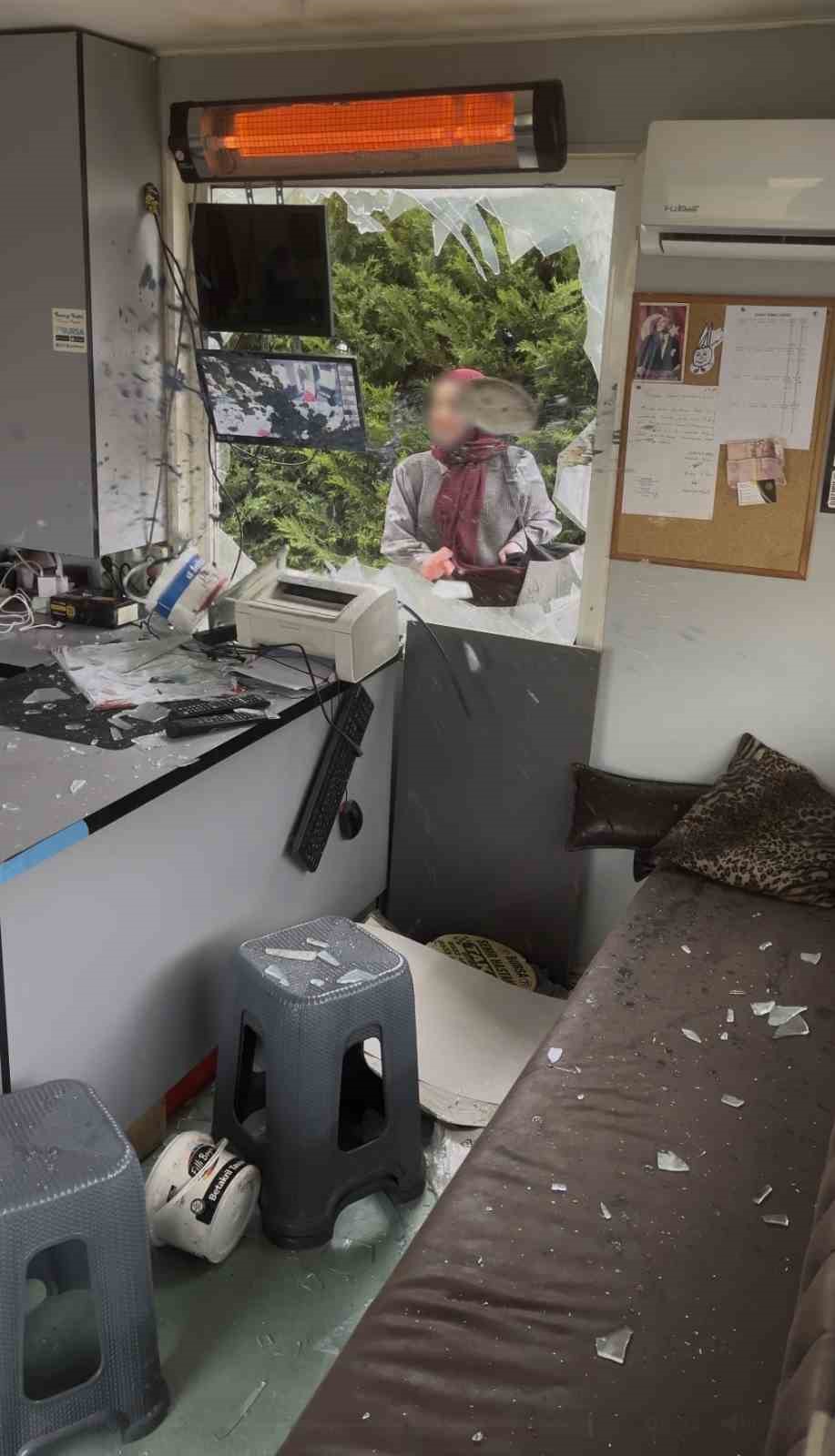 Taksi durağında dehşet anları: Güvenlik kamerası görüntüleri ortaya
