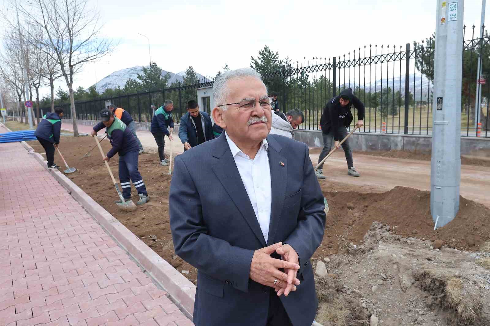 Talas Bulvarı 5 şeritli yeni haliyle hizmete açıldı
