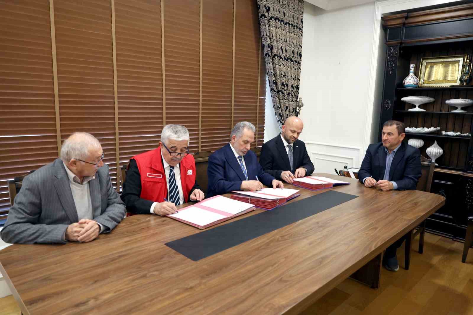 Talas’ta dayanışma köprüsü: tekstil bağışı gıdaya dönüşecek
