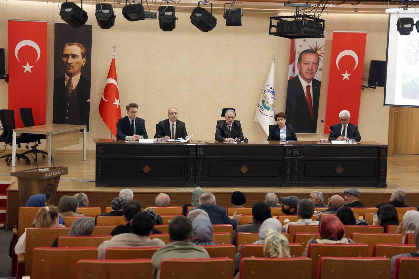 Talas’ta dönüşüm hız kesmiyor: Harman mahallesinde 3. Etap başladı
Talas’ta dönüşüm hız kesmiyor: Harman mahallesinde 3. Etap başladı