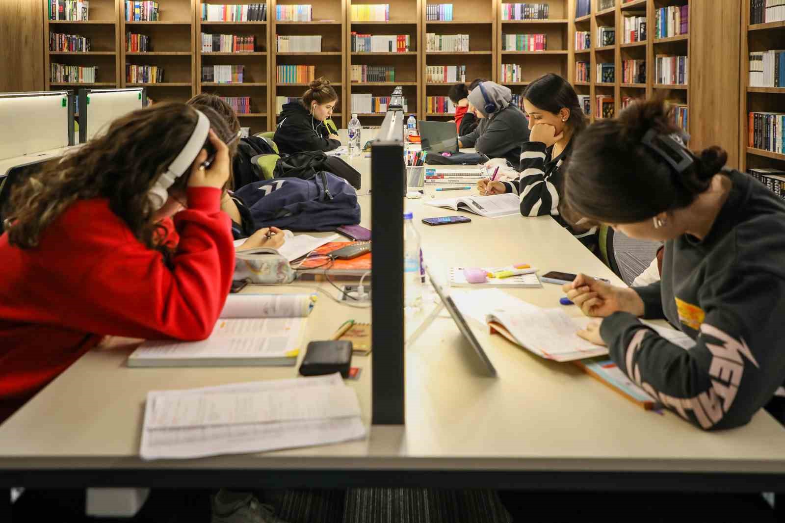 Talas’ta Kütüphaneler Haftası’na anlamlı vurgu
