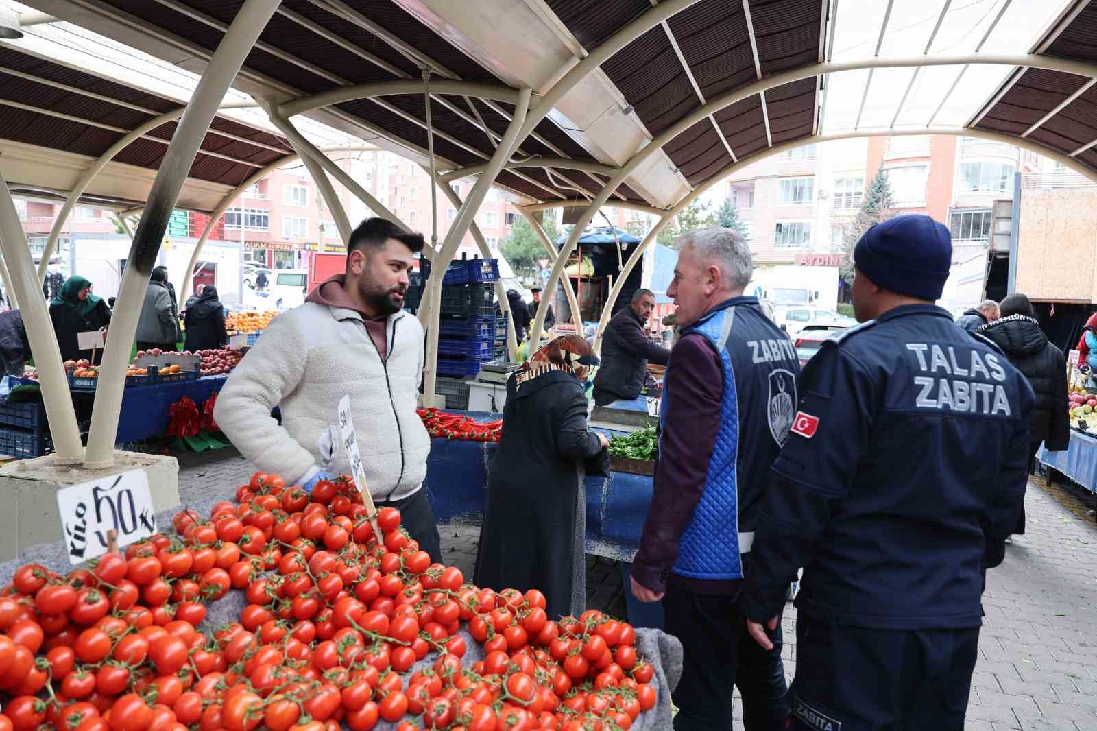 Talas’ta Ramazan’da sıkı denetim
Talas’ta Ramazan’da sıkı denetim
