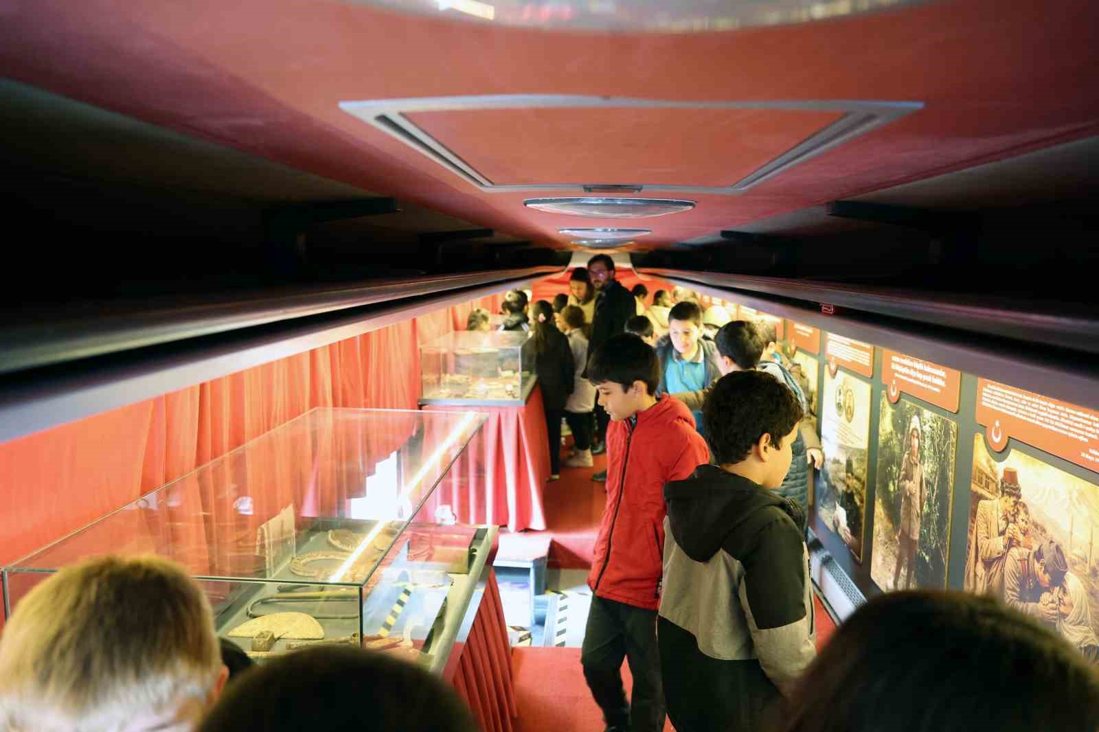 Talas’ta tarih okullara taşındı
