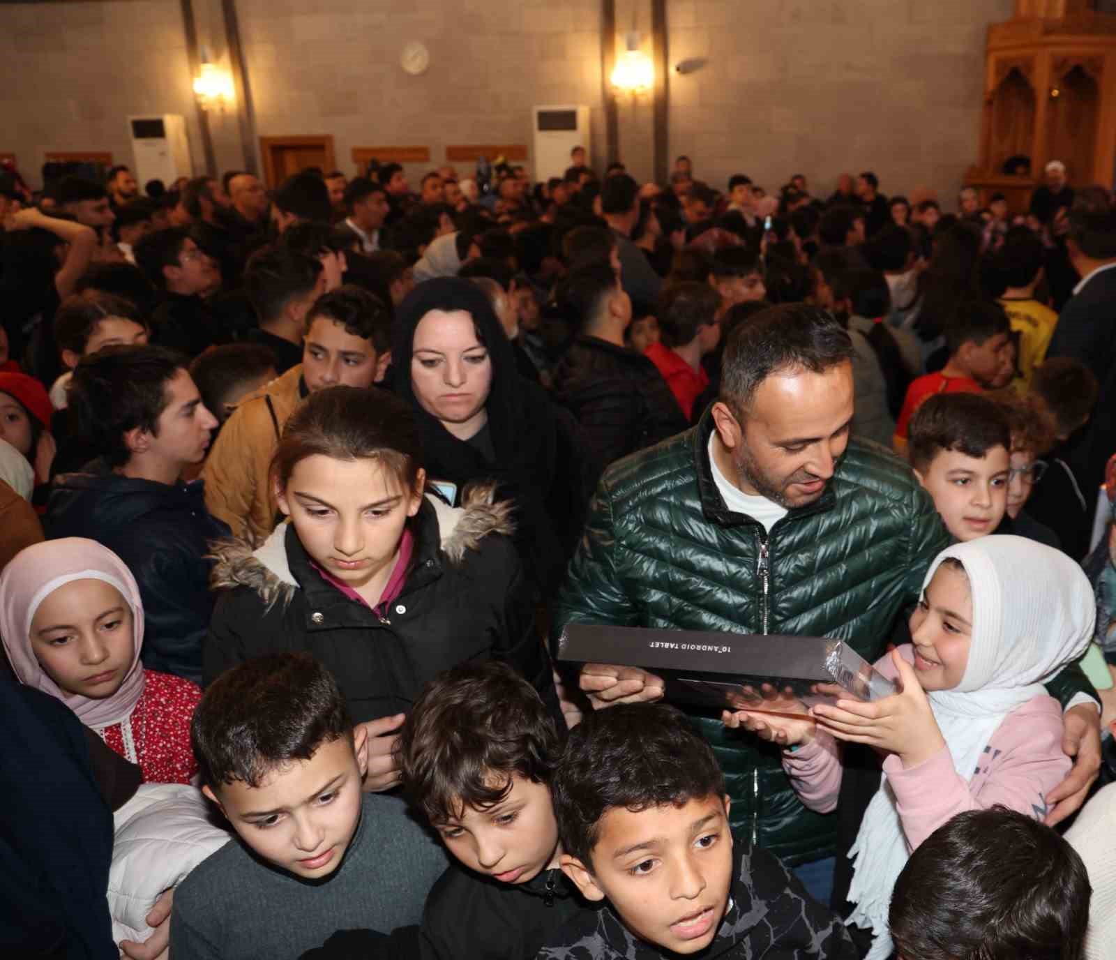 Talas’ta teravihte buluştular, sürprizlerle tanıştılar
