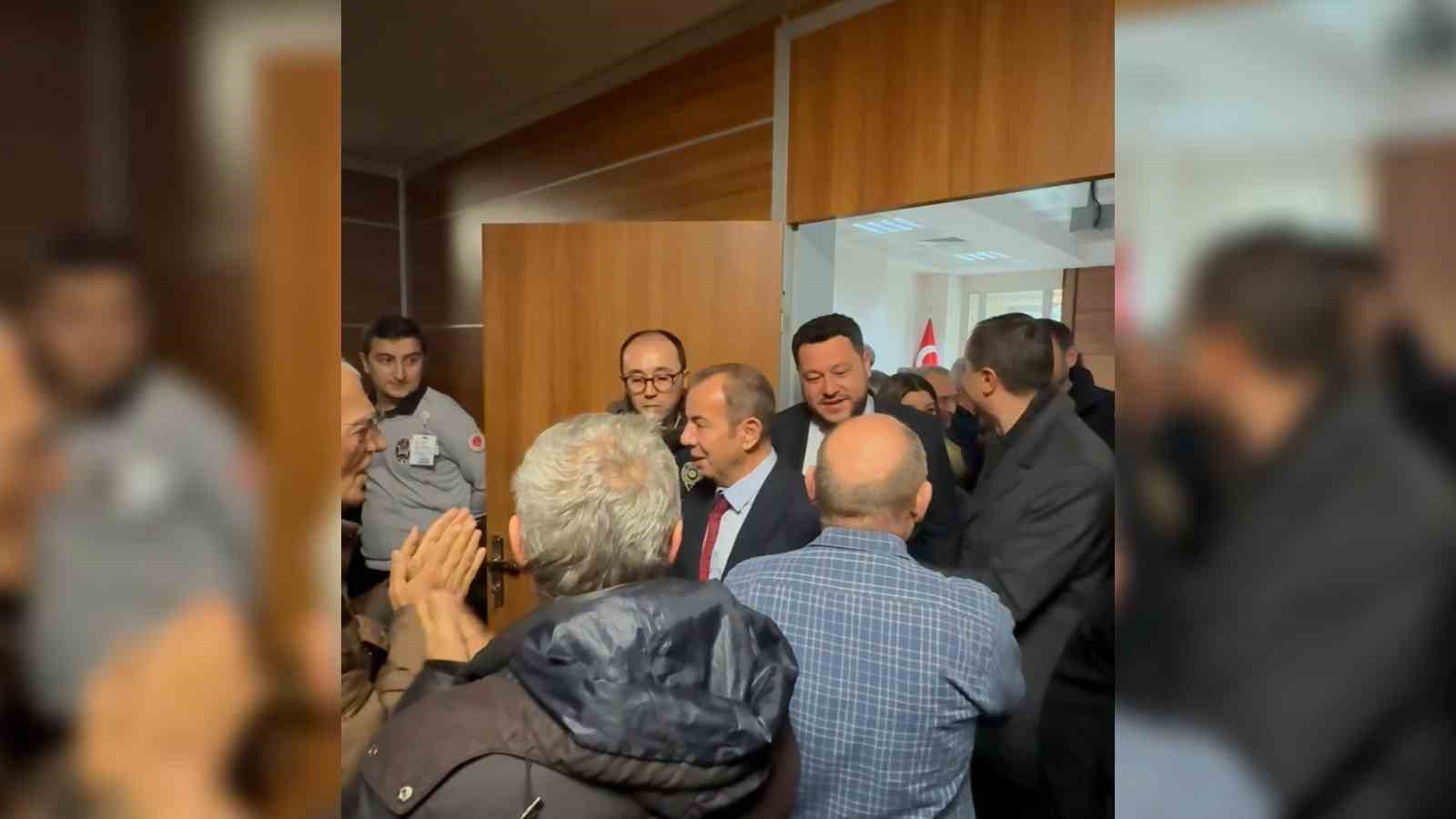 Tanju Özcan ve CHP’li başkanlar Cumhurbaşkanına hakaret davasından beraat etti
