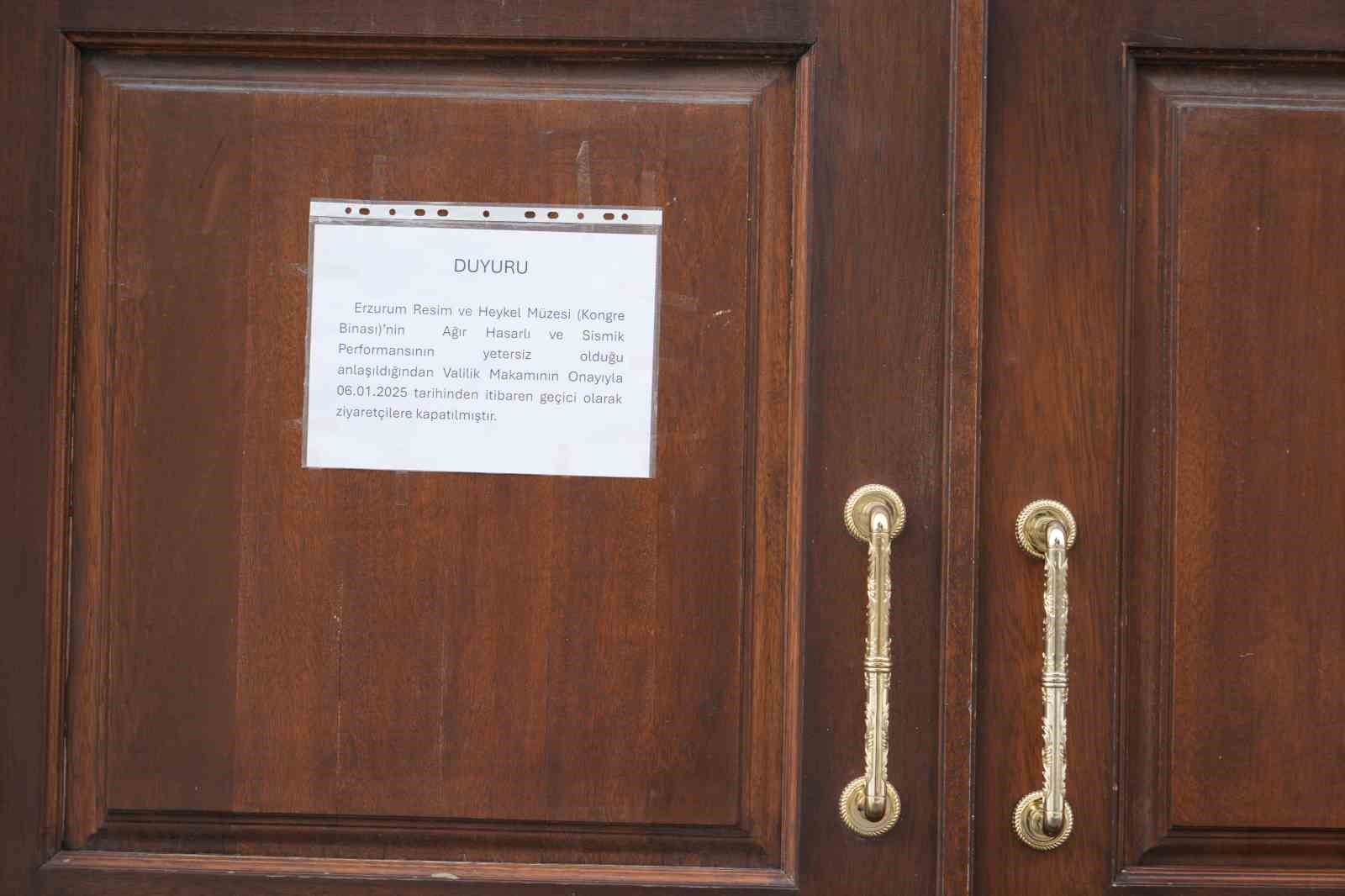 Tarihi Erzurum Kongre Binası için tehlike zilleri çalıyor
