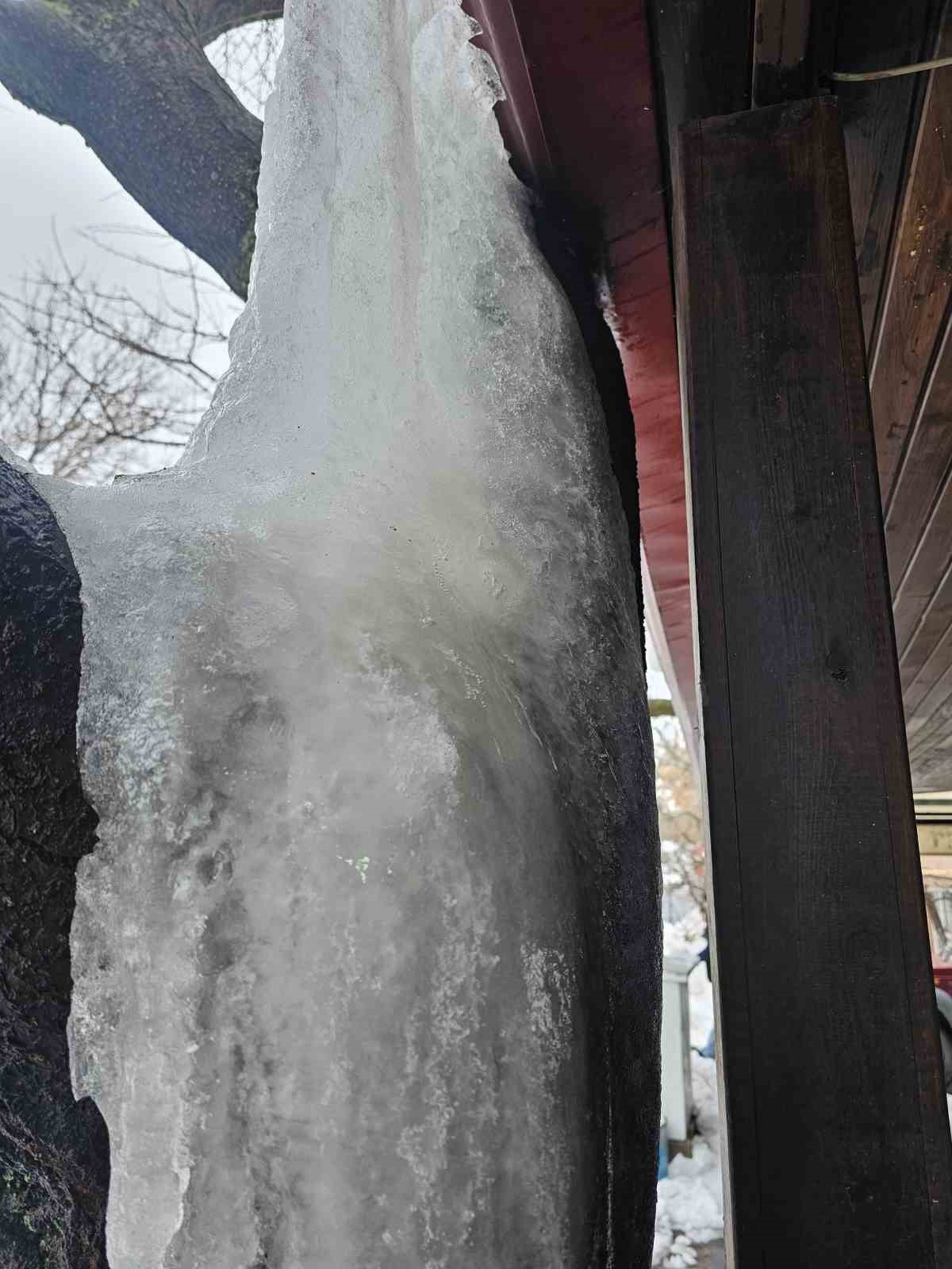 Tarihi Harputta dondurucu soğuklar etkisini sürdürüyor
