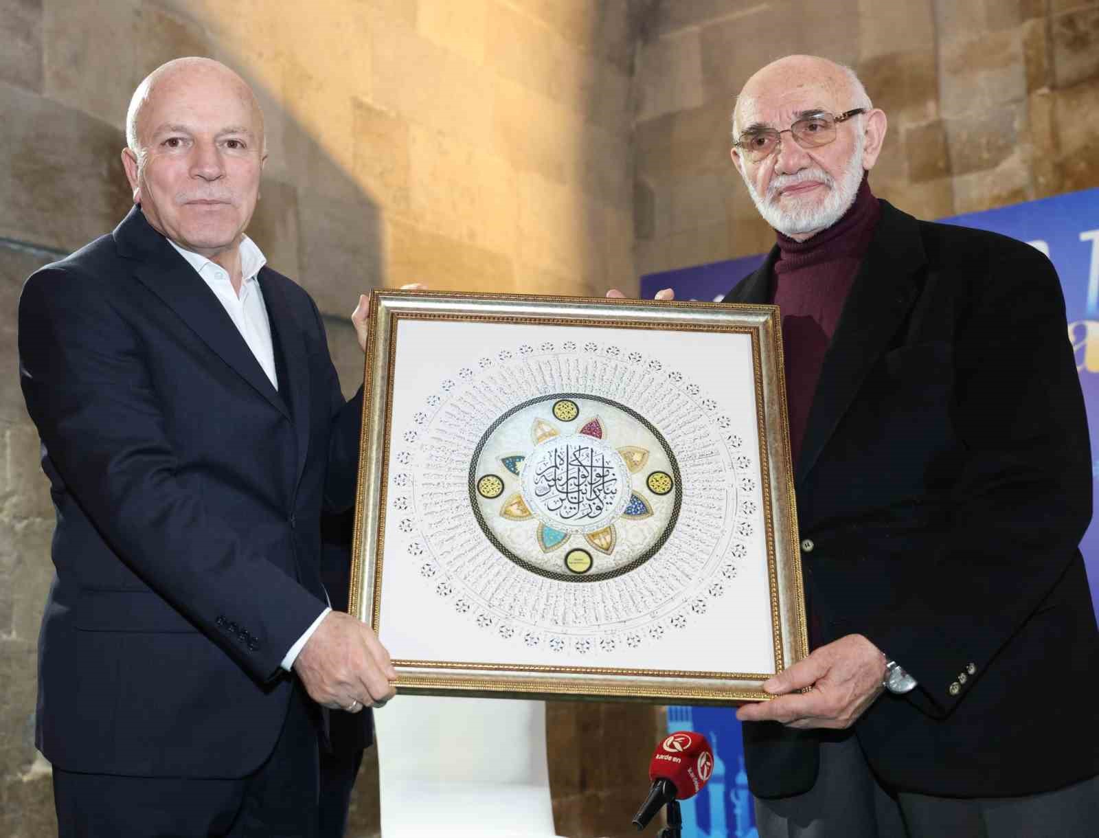 Tarihi mekanda "Medreseden Üniversiteye Erzurum’da İlim"  konuşuldu
