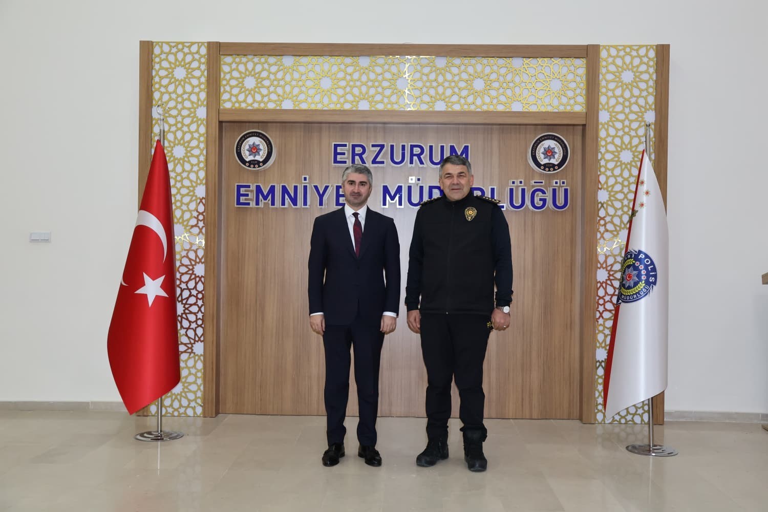 Tarıkdaroğlu  şehit yakınları ve gazilerle bir araya geldi
