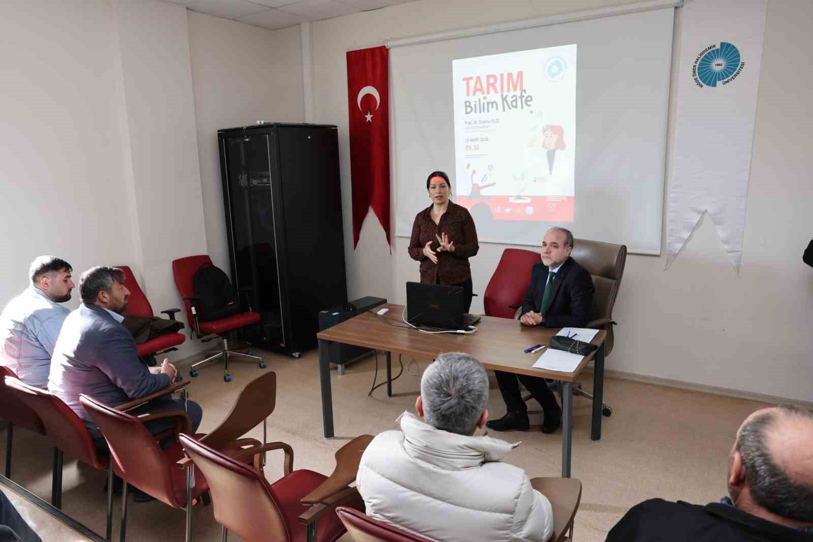 Tarım Bilim Kafe’de lahana hastalıkları masaya yatırıldı
