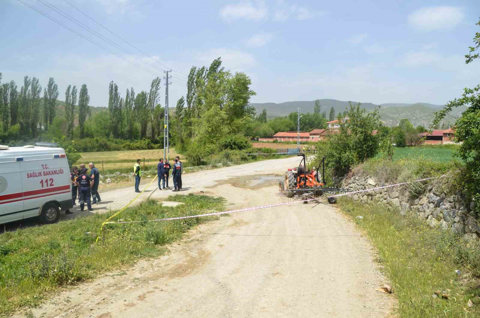 Tarladan dönen karı-kocayı öldüren sanığın yargılanmasına başlandı
Tarladan dönen karı-kocayı öldüren sanığın yargılanmasına başlandı