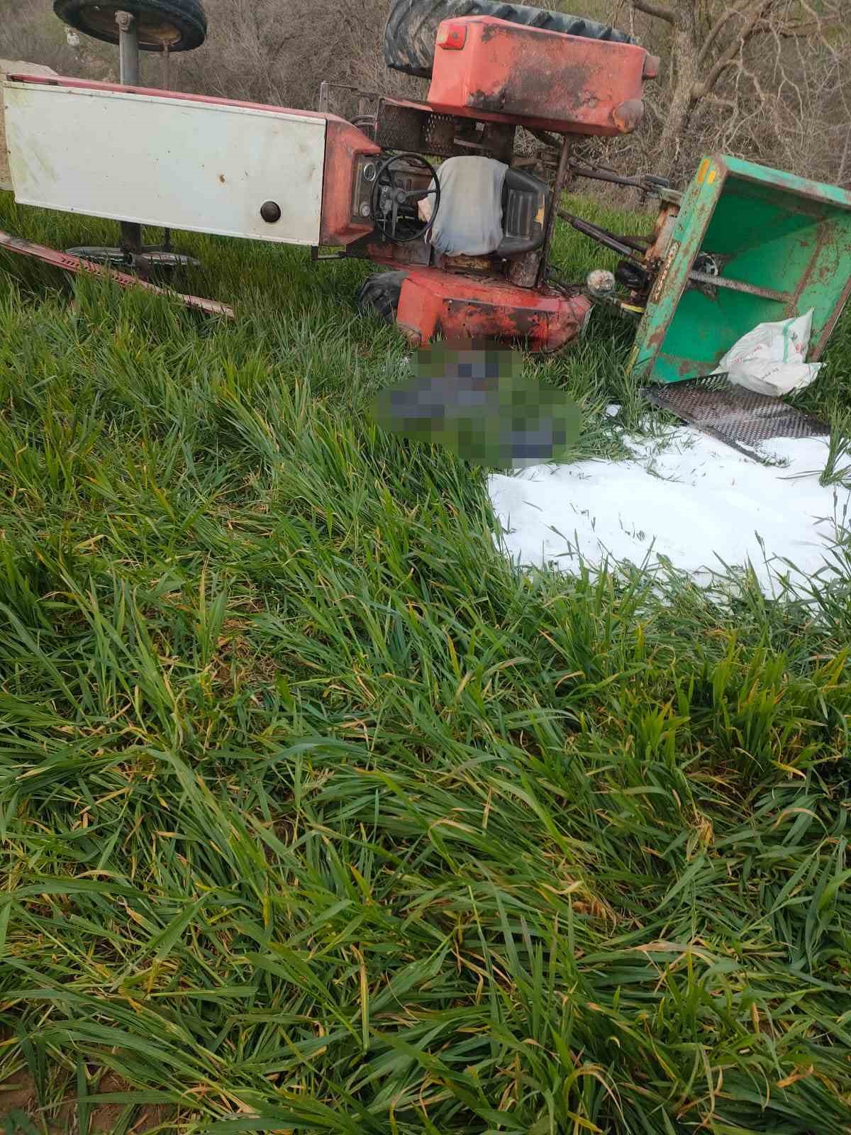 Tarlaya gübre atmaya giderken canından oldu
