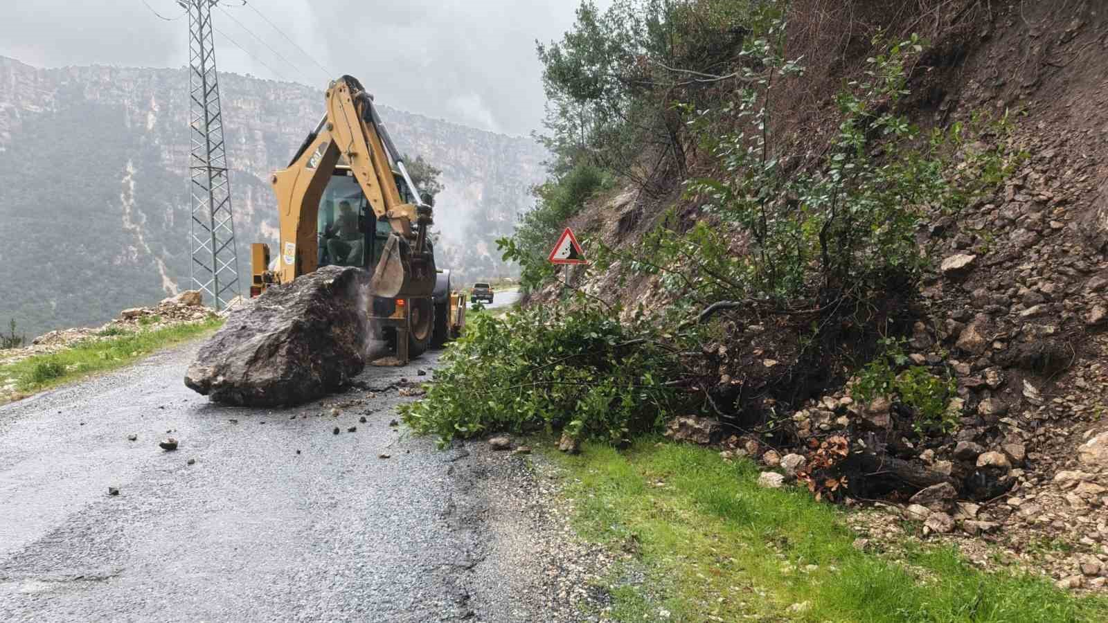 Tarsus’ta yağış önlemi
