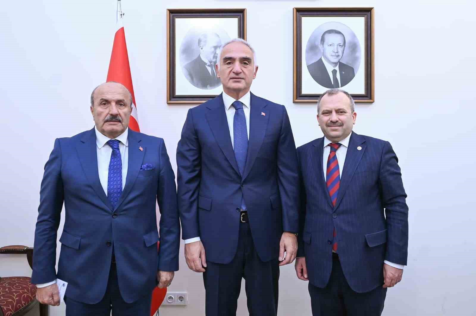 Taşköprü Belediye Başkanı Arslan, Bakan Ersoy’a Pompeipolis Antik Kentini anlattı
