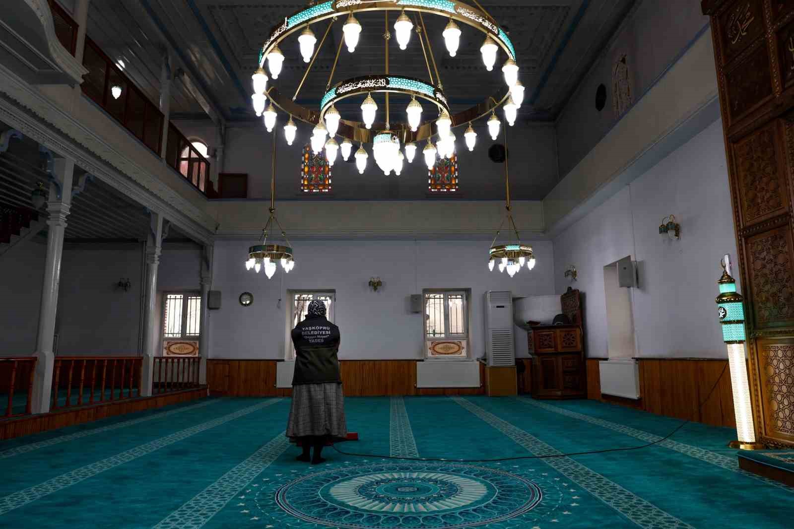 Taşköprü’de camiler Ramazan’a hazır
