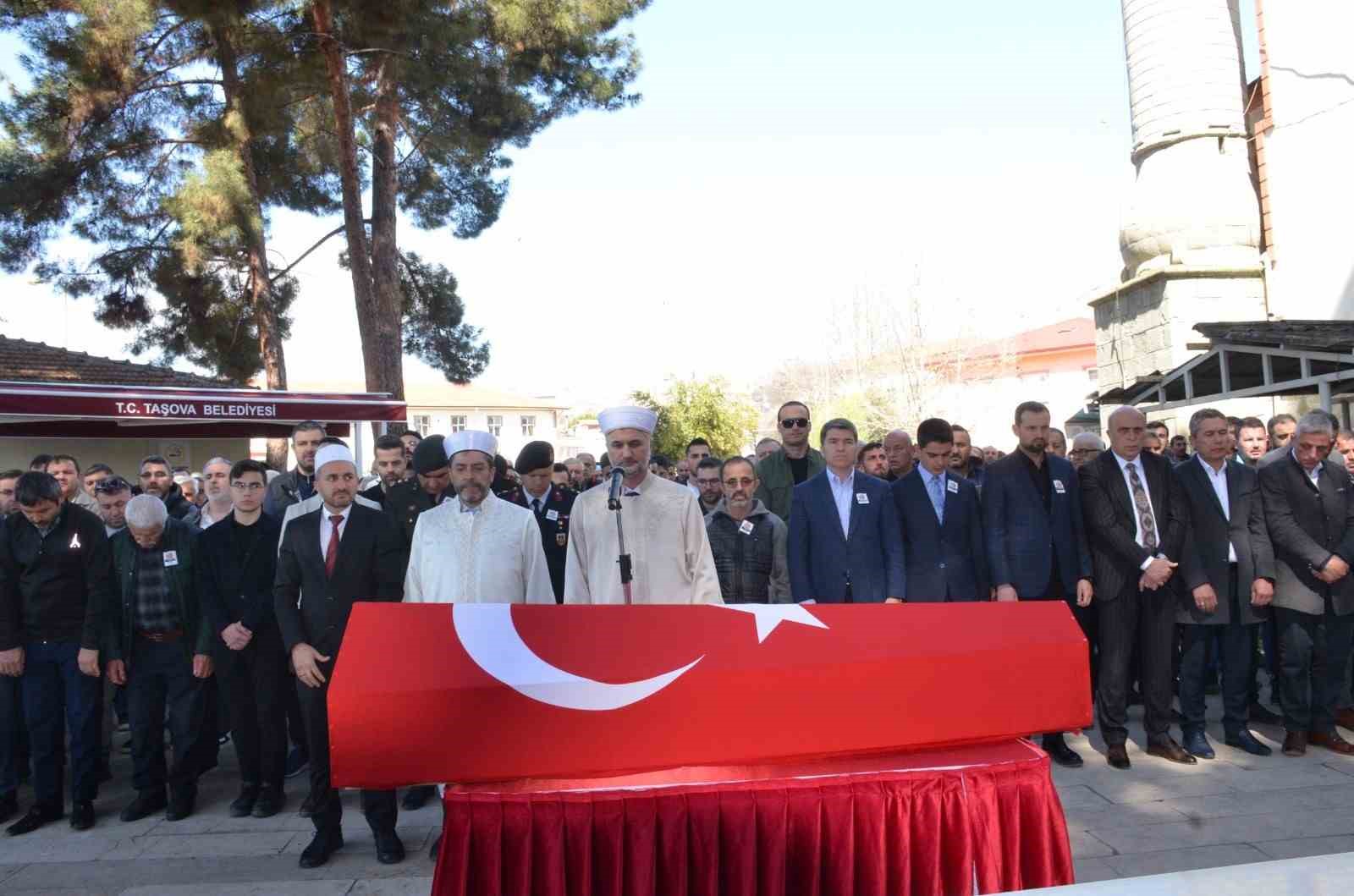 Taşova’nın son Kore gazisi son yolculuğuna uğurlandı
