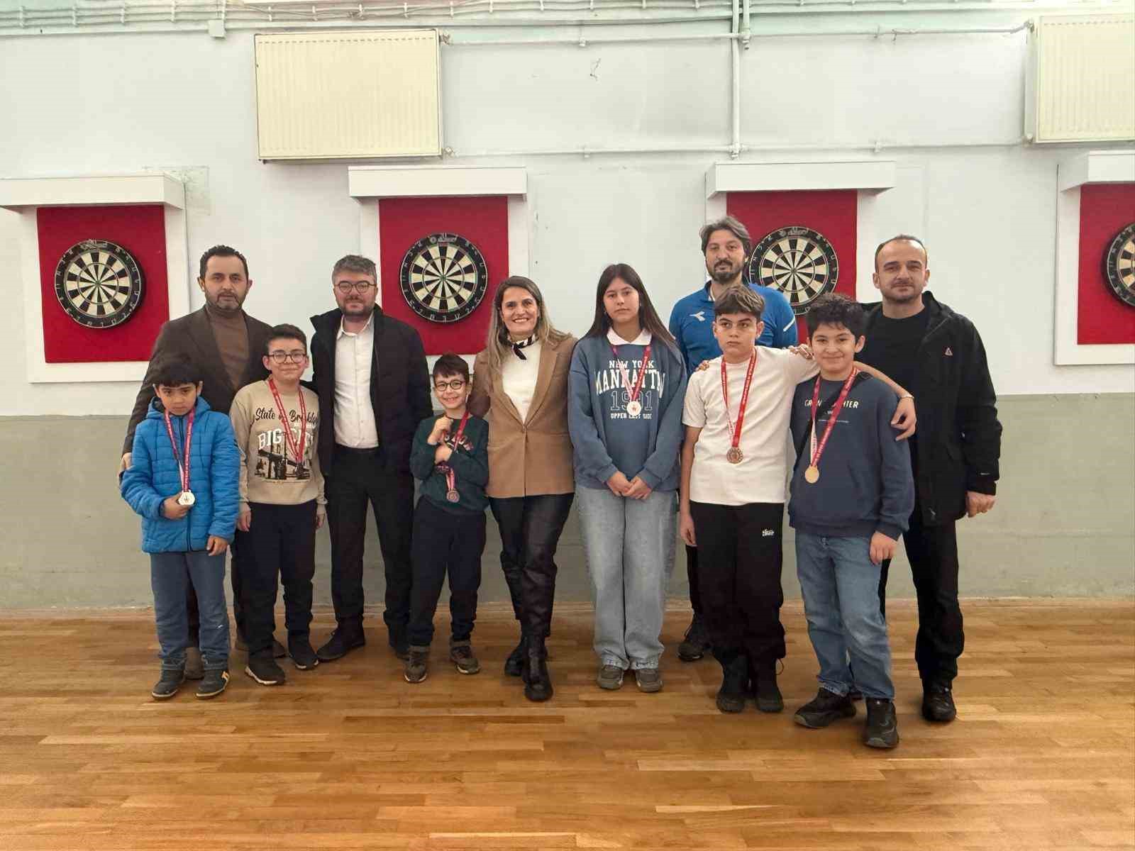 Tatile giren gençler soluğu gençlik merkezlerinde aldı
