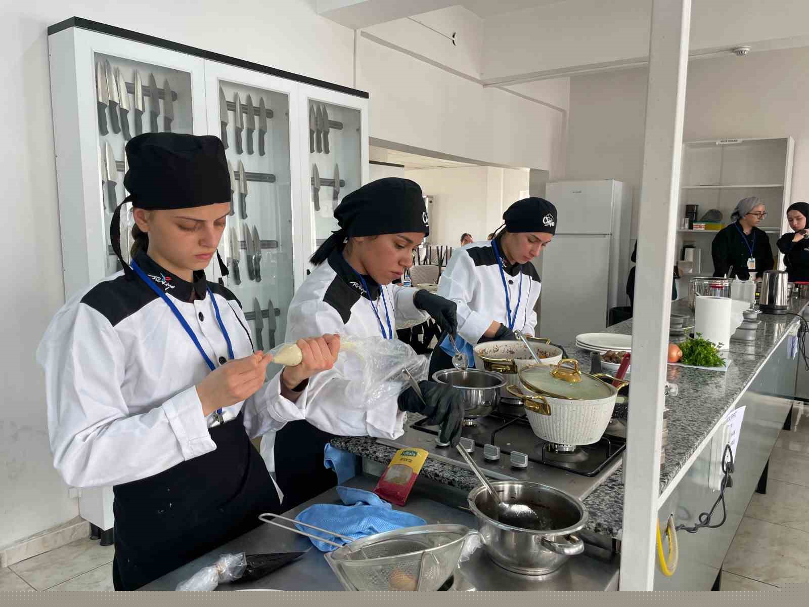 Tatvan’da "2. Uluslararası Gastronomi Yarışması" düzenlendi
