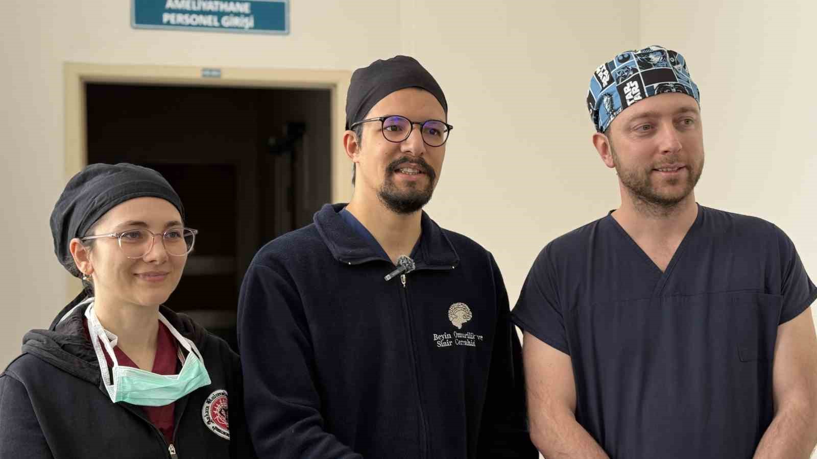 Tatvan’da omurga ve skolyoz ameliyatları başarıyla yapıldı
Tatvan’da omurga ve skolyoz ameliyatları başarıyla yapıldı