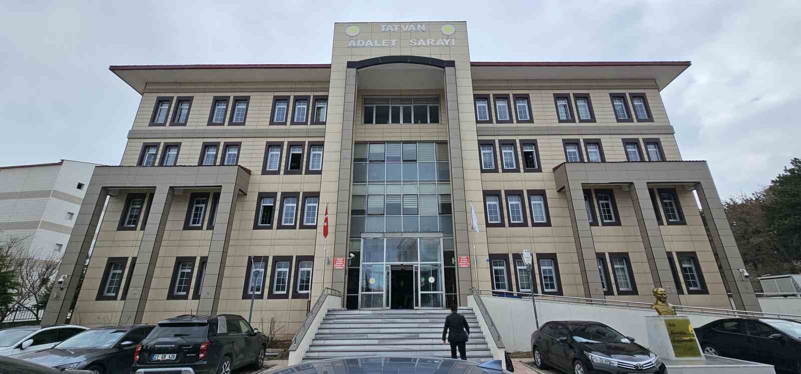 Tatvan’da uzlaştırmada rekor başarı
Tatvan’da uzlaştırmada rekor başarı