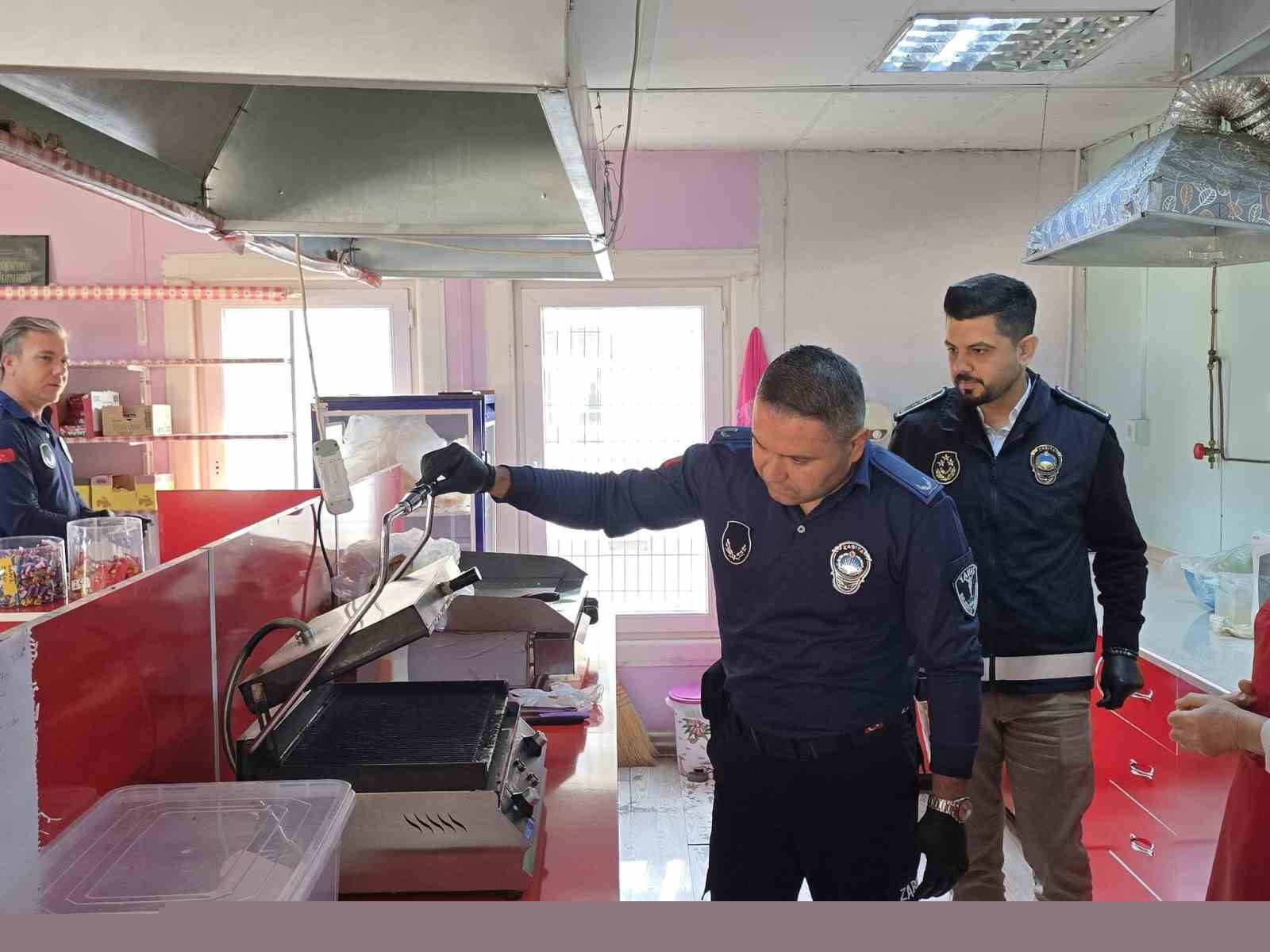 Tavas zabıtasından okul kantinlerine sıkı denetim
