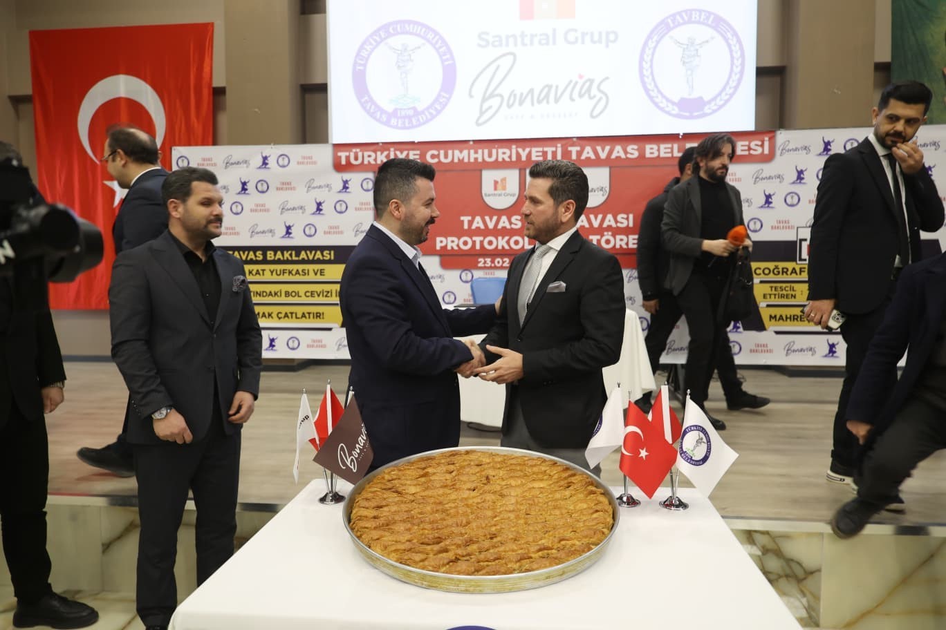 Tavas’ın tescilli baklavası dünya pazarına açılıyor
