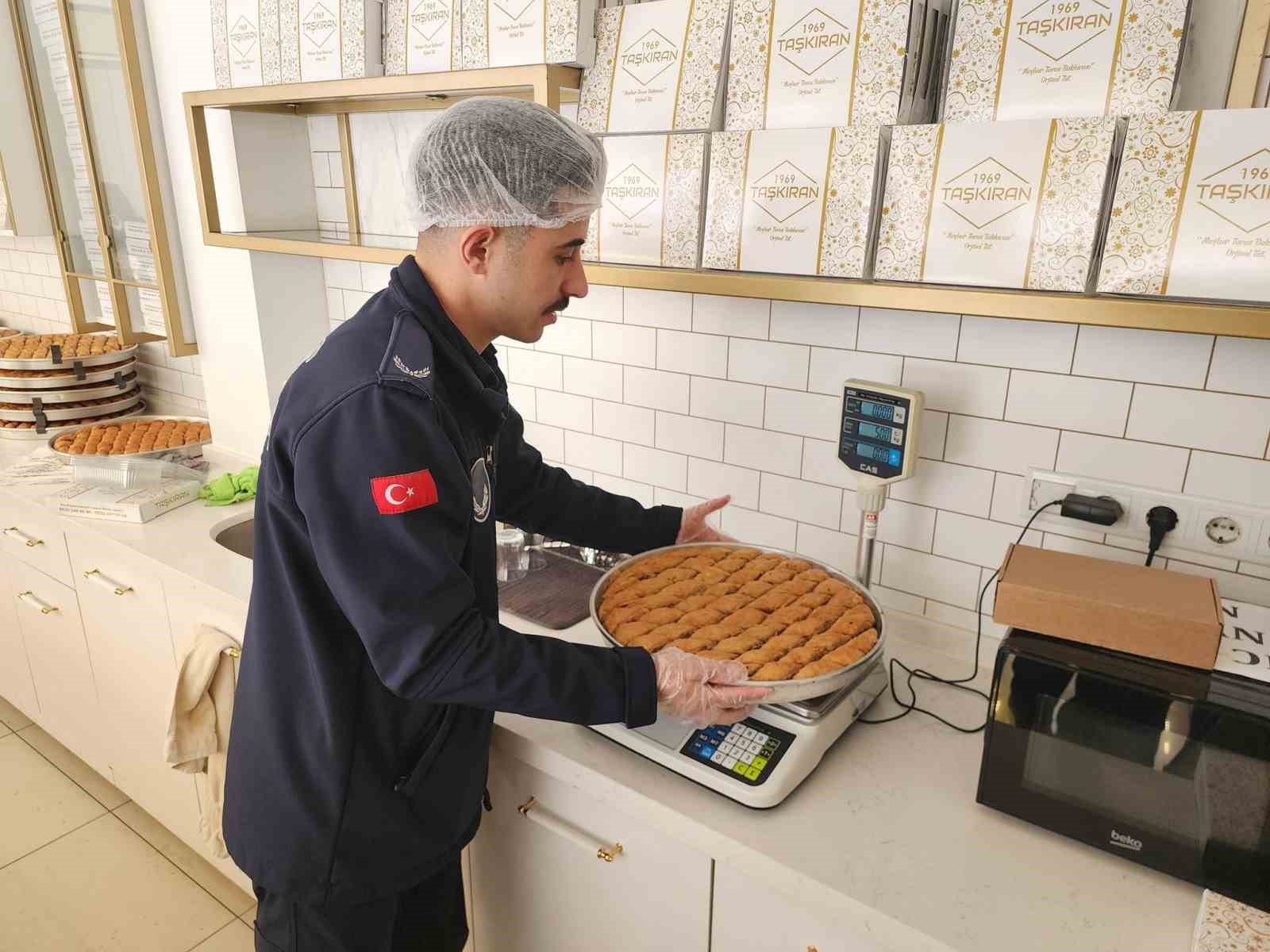 Tavas’ta bayram öncesi gıda denetimleri sıklaştırıldı
