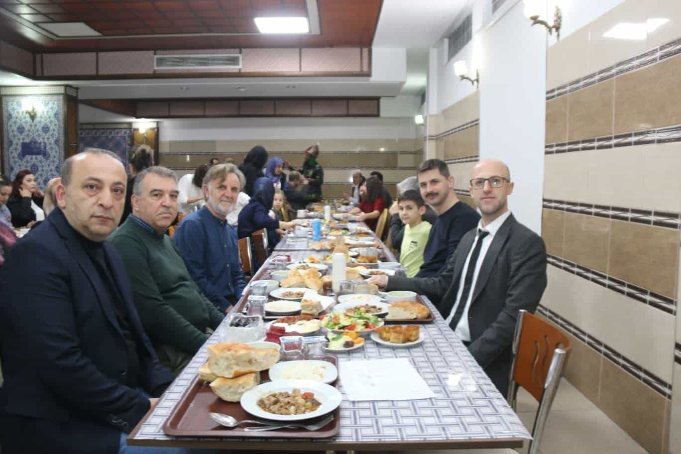 Tavşanlı Devlet Ana Kız Anadolu İmam Hatip Lisesi’nde iftar programı
