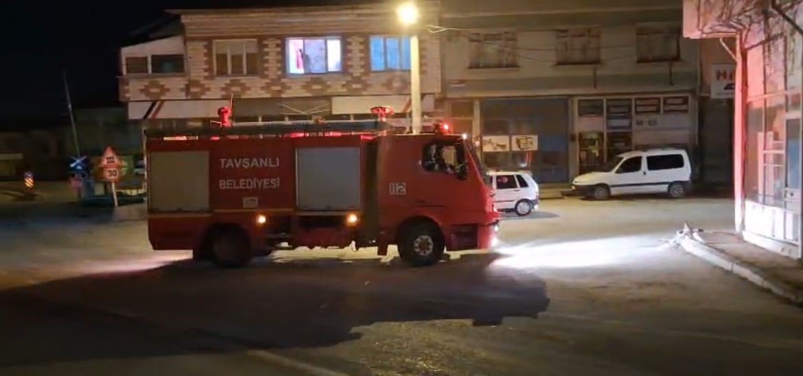 Tavşanlı’da alev alan kalorifer kazanı korkuttu

